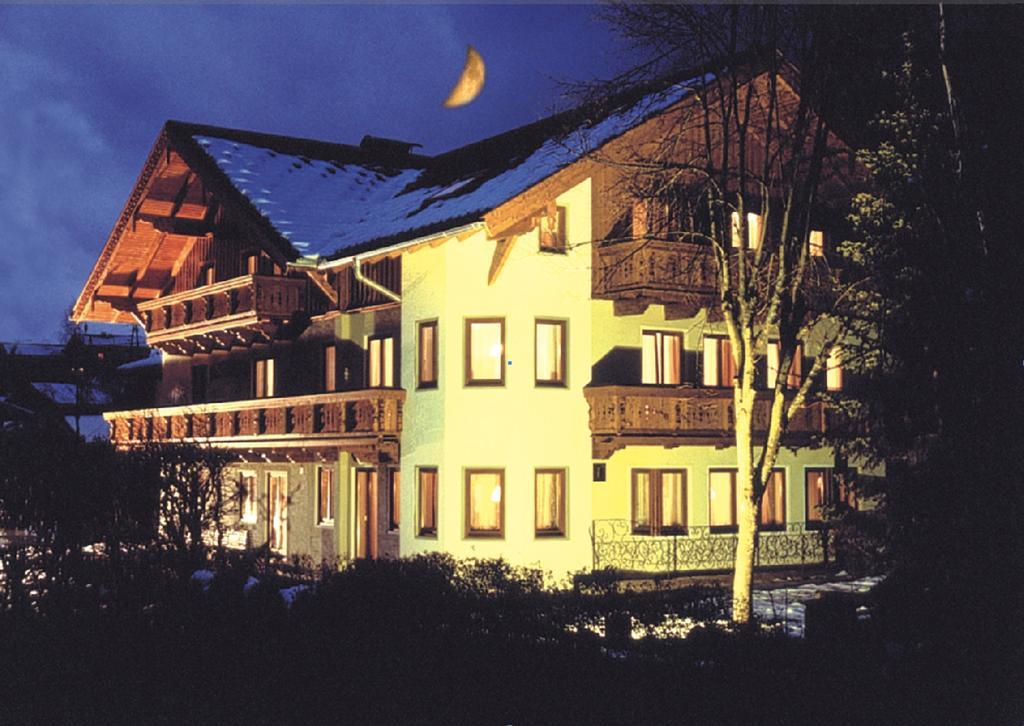 Sportpension Bergblick Hotel Wagrain Buitenkant foto